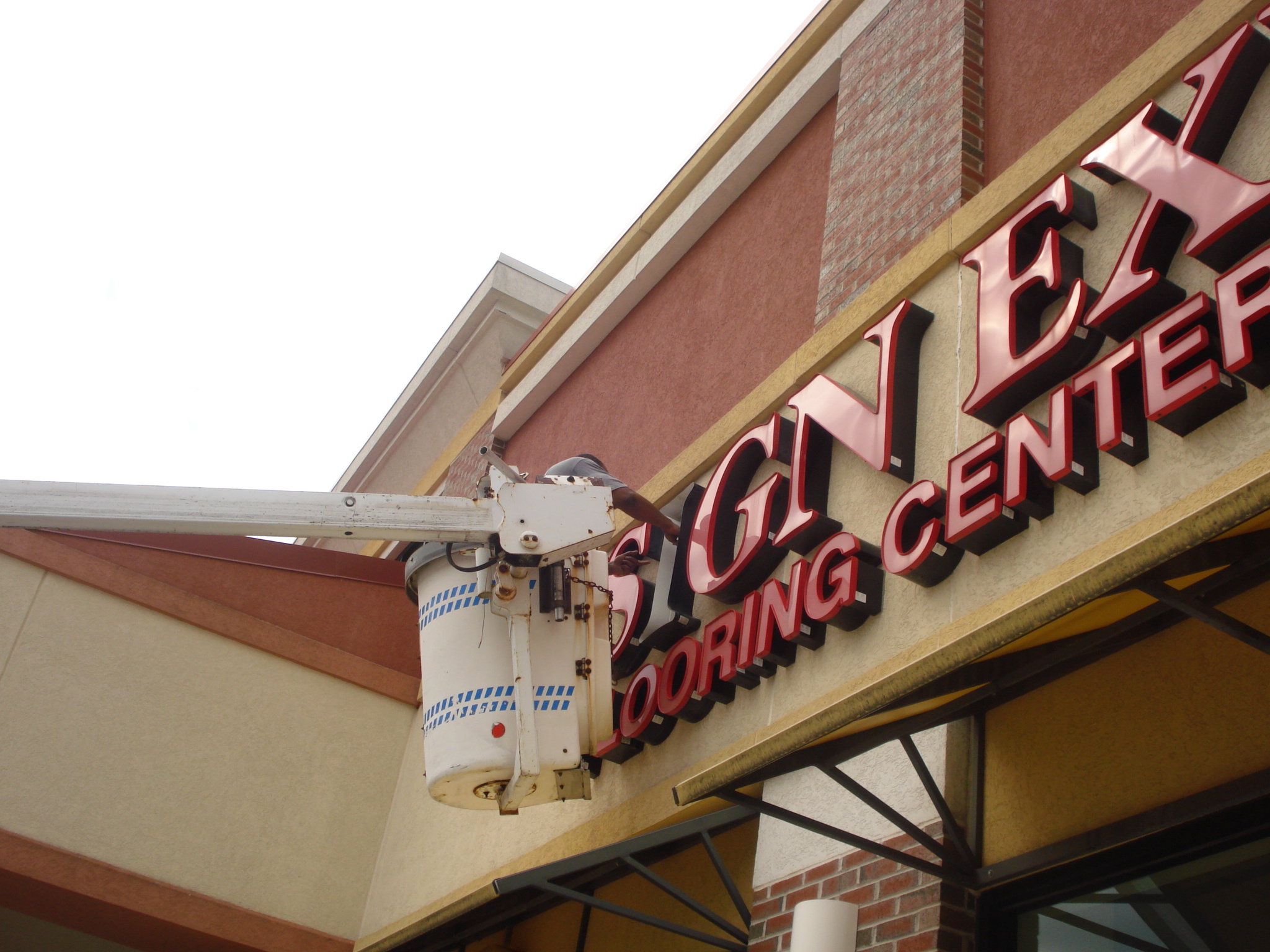 Design Expo Flooring Center Installation