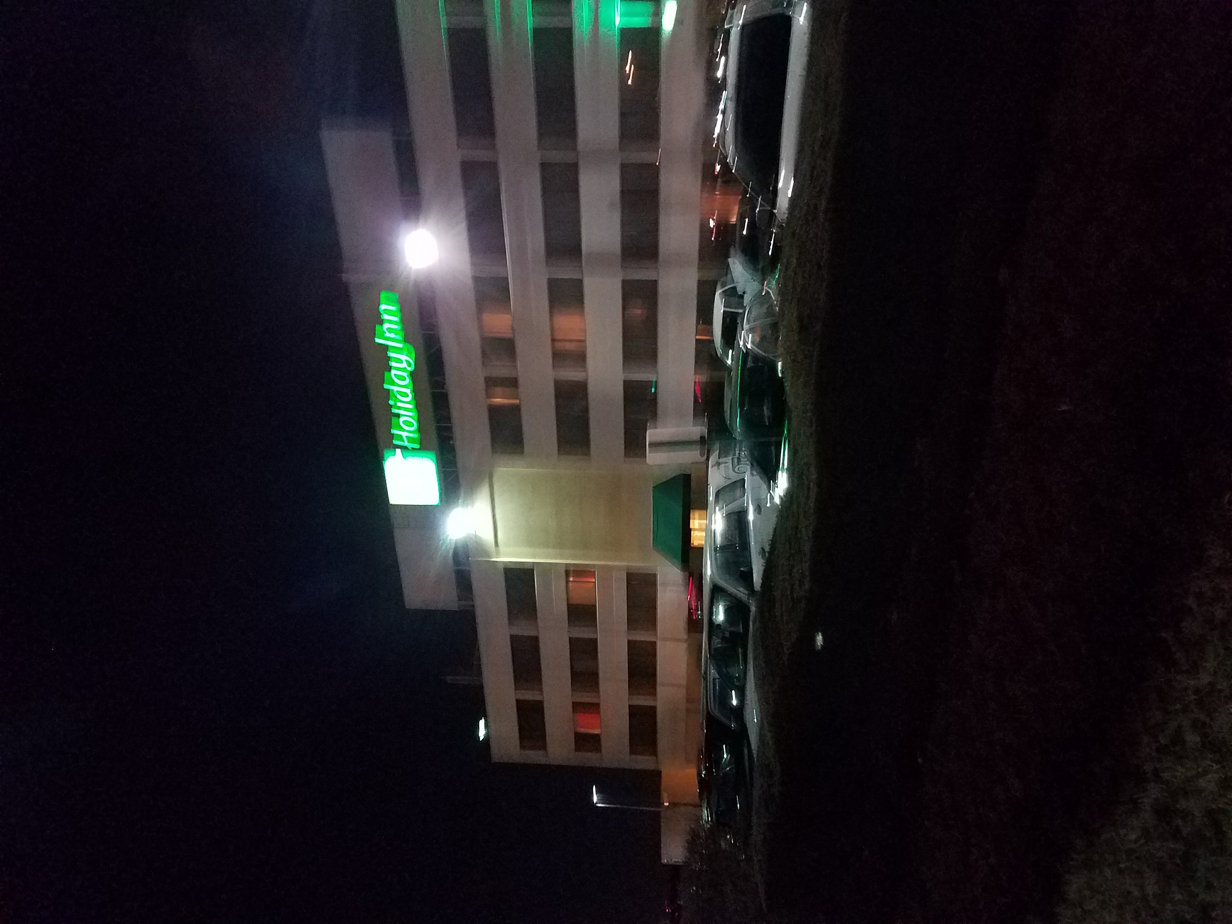 Holiday Inn Monument Sign