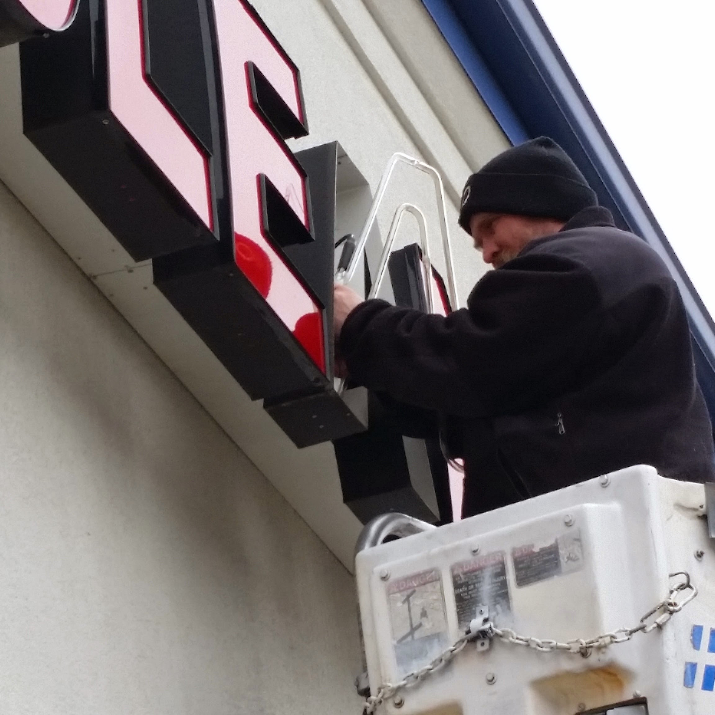 Commercial Sign Installation